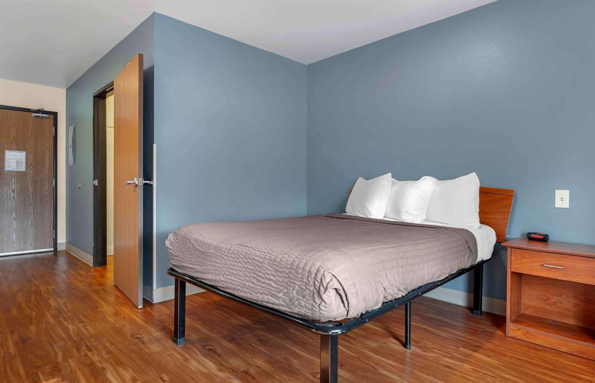 Extended Stay America Select Suites - Cincinnati - Florence - Airport Exterior photo