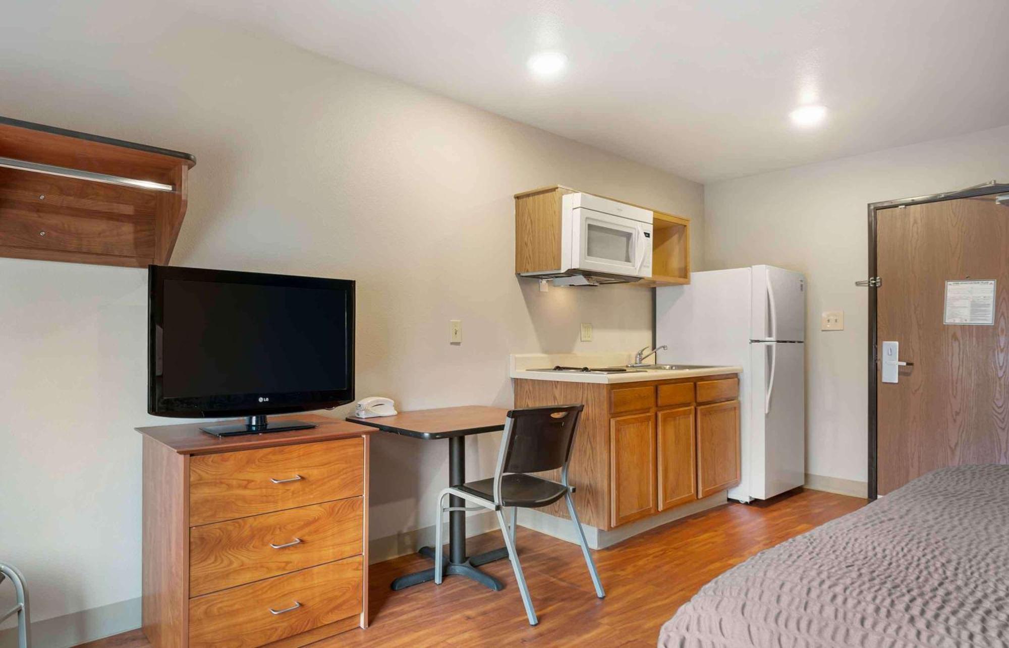 Extended Stay America Select Suites - Cincinnati - Florence - Airport Exterior photo
